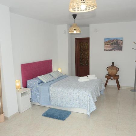 Habitacion Grande Con Terraza Privada, Malaga Centro Eksteriør bilde