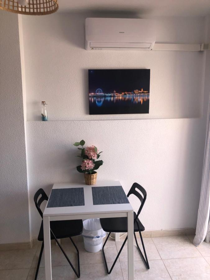 Habitacion Grande Con Terraza Privada, Malaga Centro Eksteriør bilde